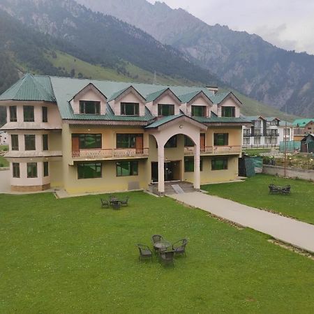 Hotel Sheen Srīnagar 外观 照片