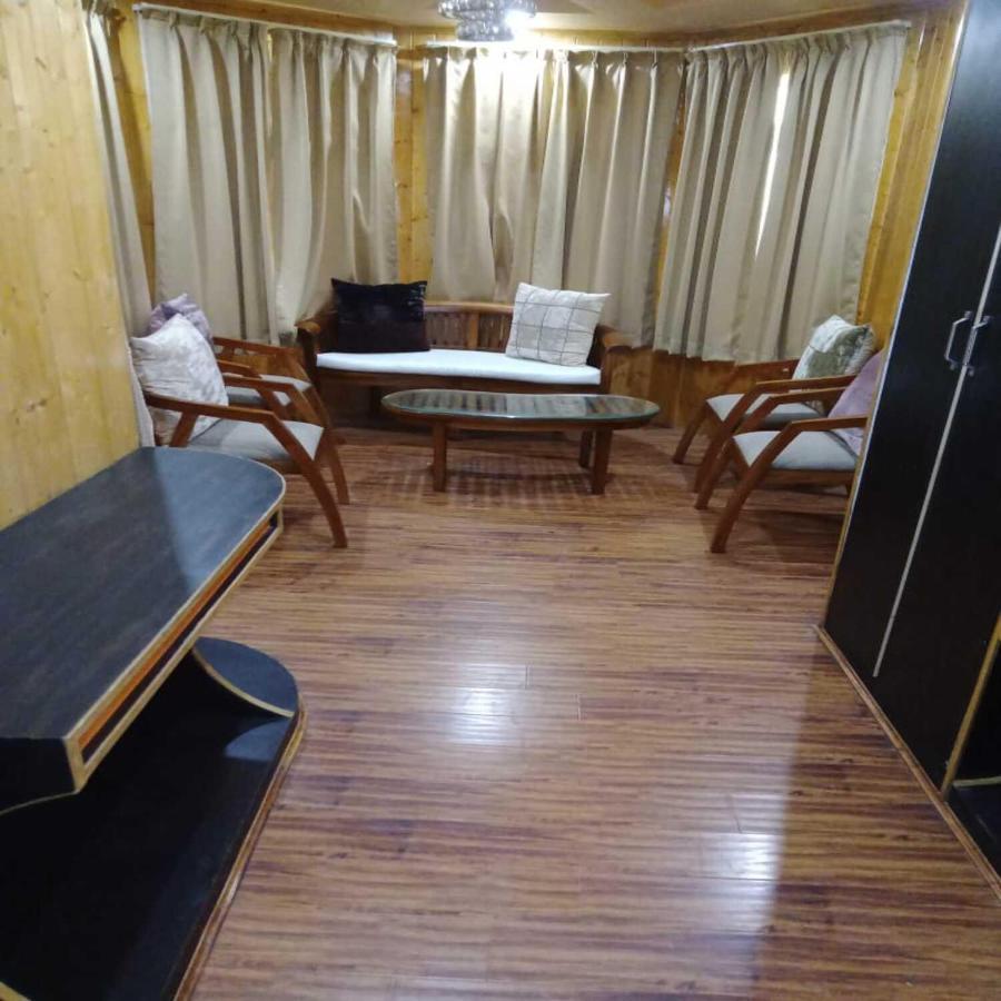 Hotel Sheen Srīnagar 外观 照片