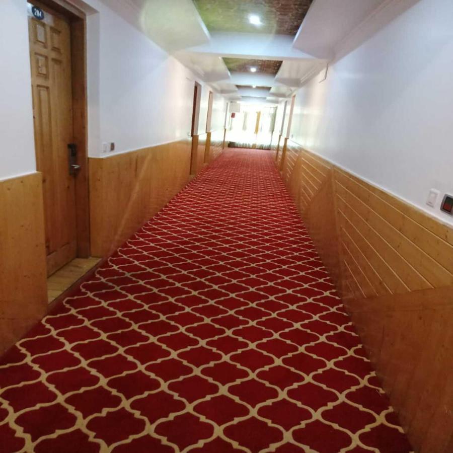 Hotel Sheen Srīnagar 外观 照片