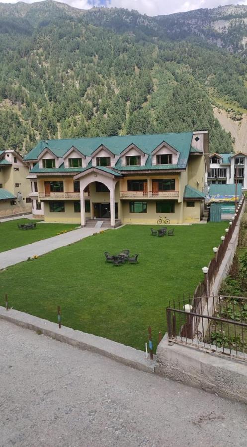 Hotel Sheen Srīnagar 外观 照片