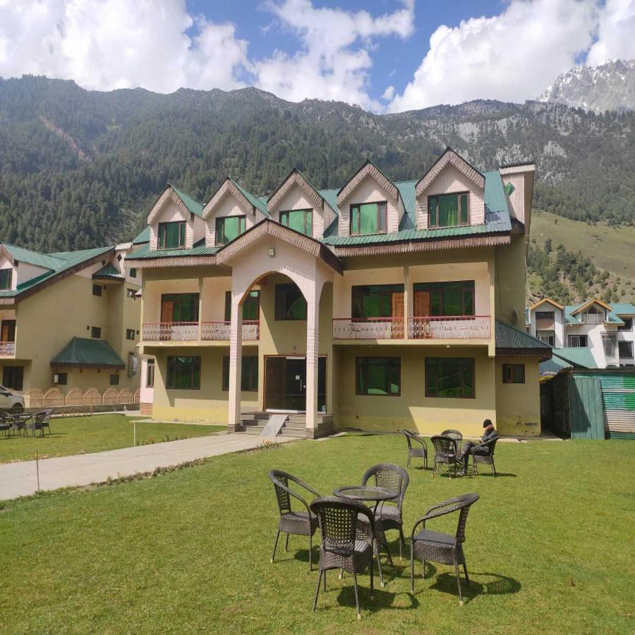 Hotel Sheen Srīnagar 外观 照片
